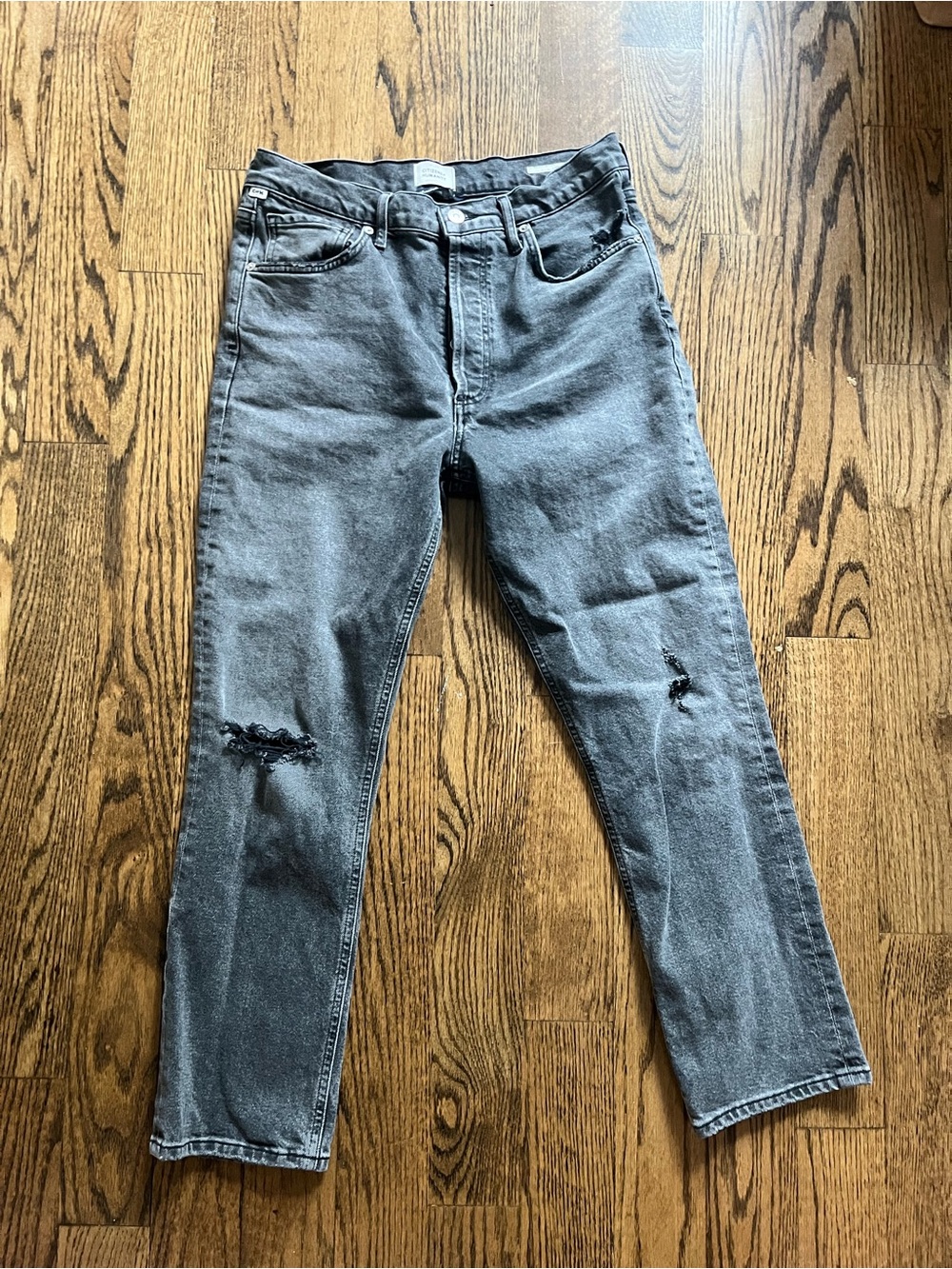 Citizens of Humanity Jolene jeans in black. Size 29.